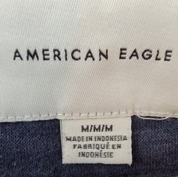 American Eagle women's flannel midrift hooded button-up shirt in size medium. - Picture 2 of 10